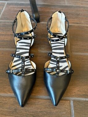 Nine West Black Pointed-Strap Flats with Zebra Insole